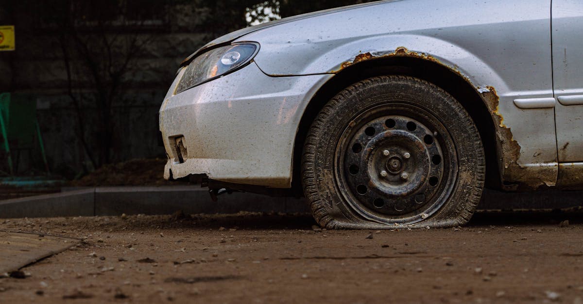 Cover Image for Actual Cash Value in Auto Insurance: How Total Loss Claims Work