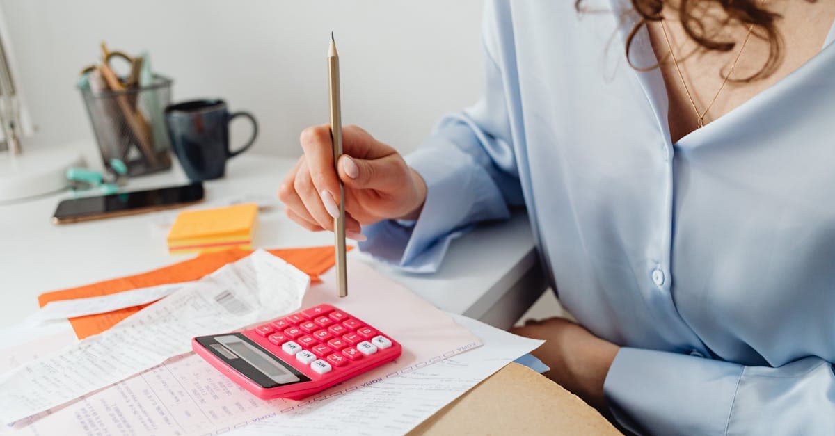 Cover Image for How Your Home Insurance Deductible Applies After a Major Storm