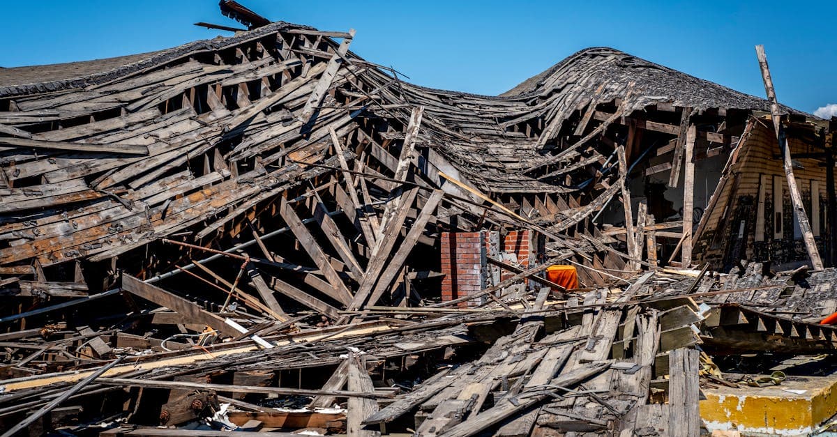 Cover Image for Hurricane Deductible and Your Dwelling Coverage: How the Numbers Connect
